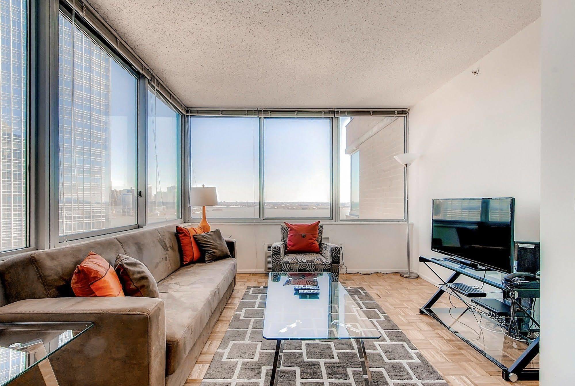 Global Luxury Suites At Exchange Jersey City Exterior photo
