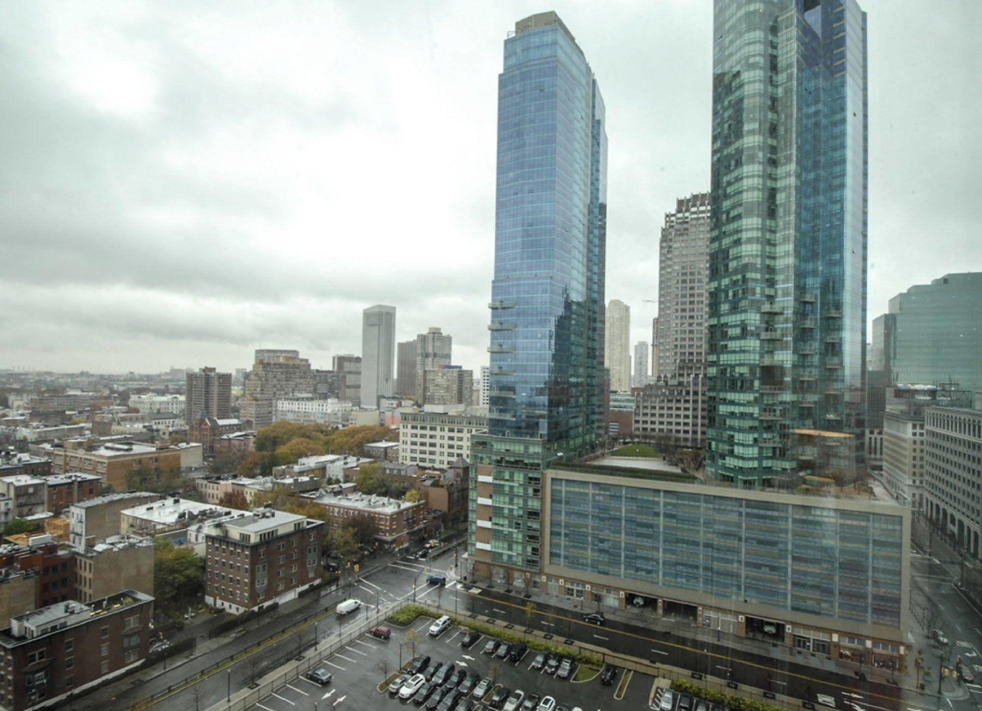 Global Luxury Suites At Exchange Jersey City Exterior photo